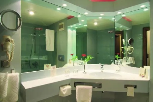 Hotel-restaurant Roter Hahn Rüsselsheim